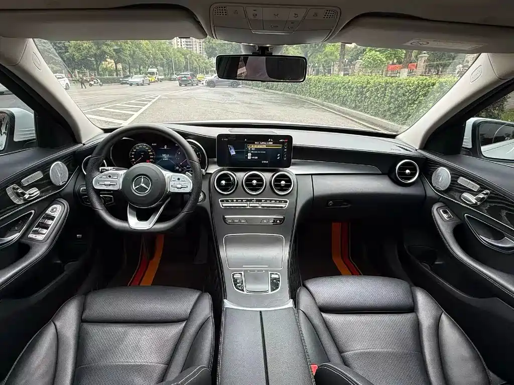 Mercedes-Benz C-Class — миниатюра 5