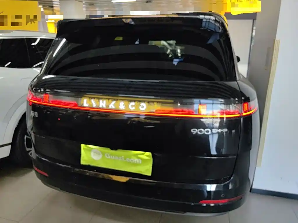Lynk & Co 900 2025 1.5T Ultra 6 мест