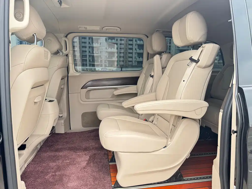 Mercedes-Benz V-Class — миниатюра 8