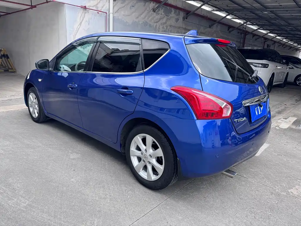 Nissan Tiida — миниатюра 11