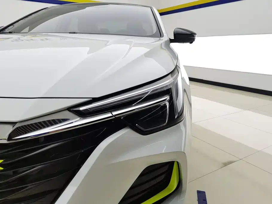 Roewe i6 MAX — миниатюра 5