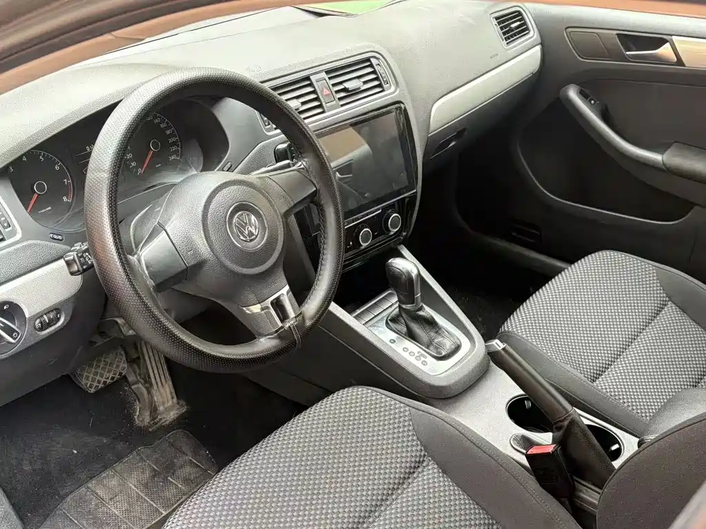 Volkswagen Sagitar — миниатюра 15