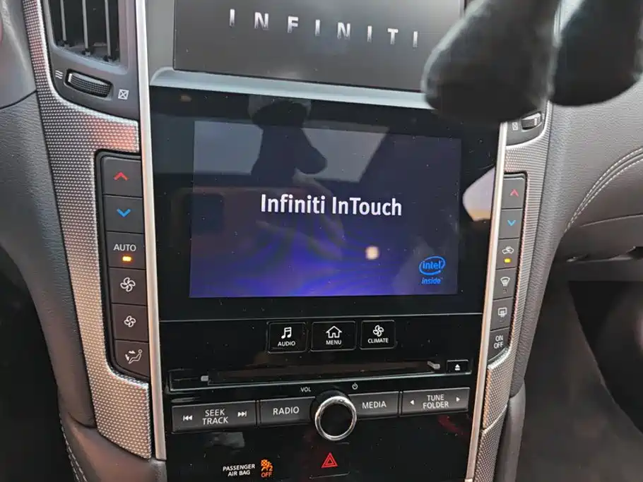Infiniti Q50L — миниатюра 13