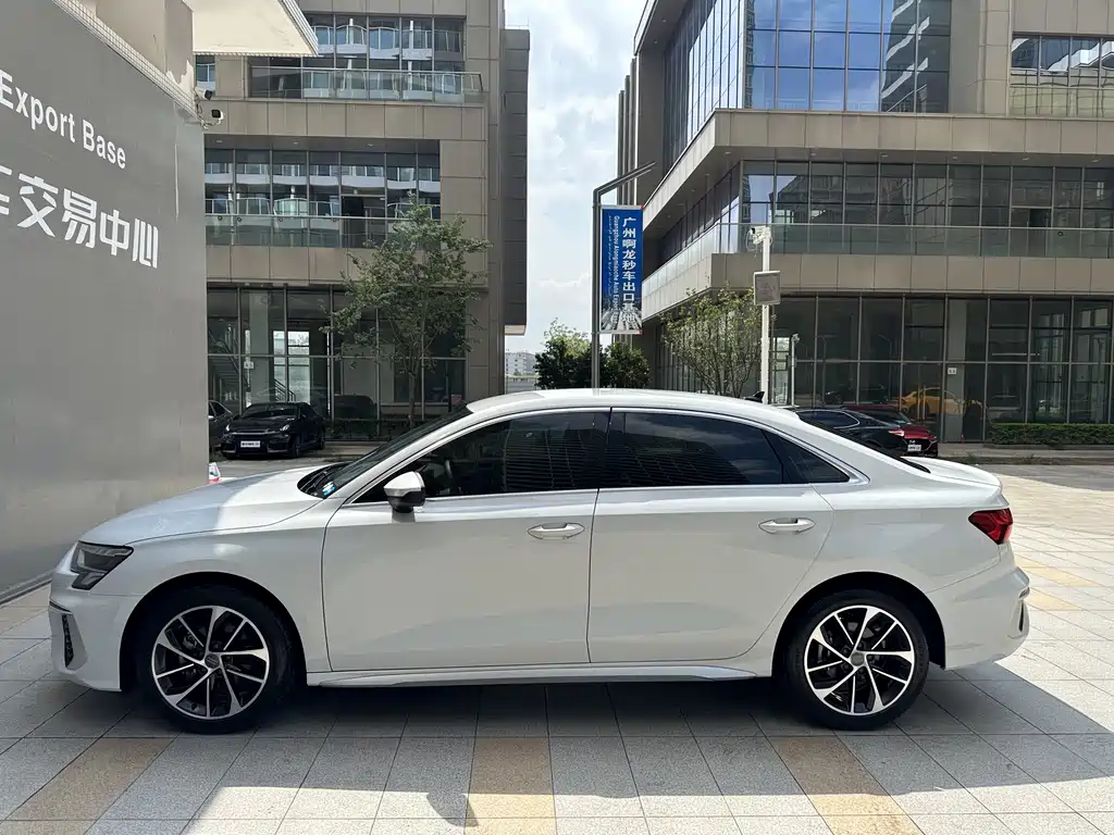 Audi A3 — миниатюра 3