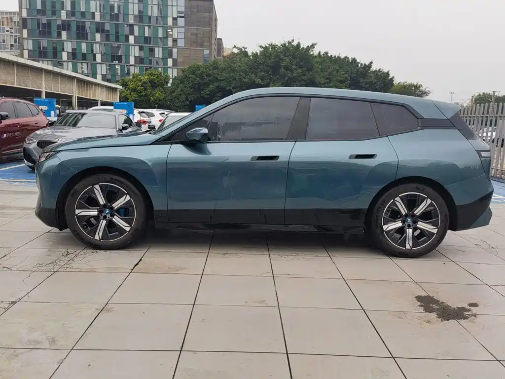BMW iX — миниатюра 5