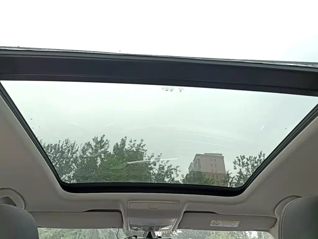 Volkswagen Tiguan L — миниатюра 18
