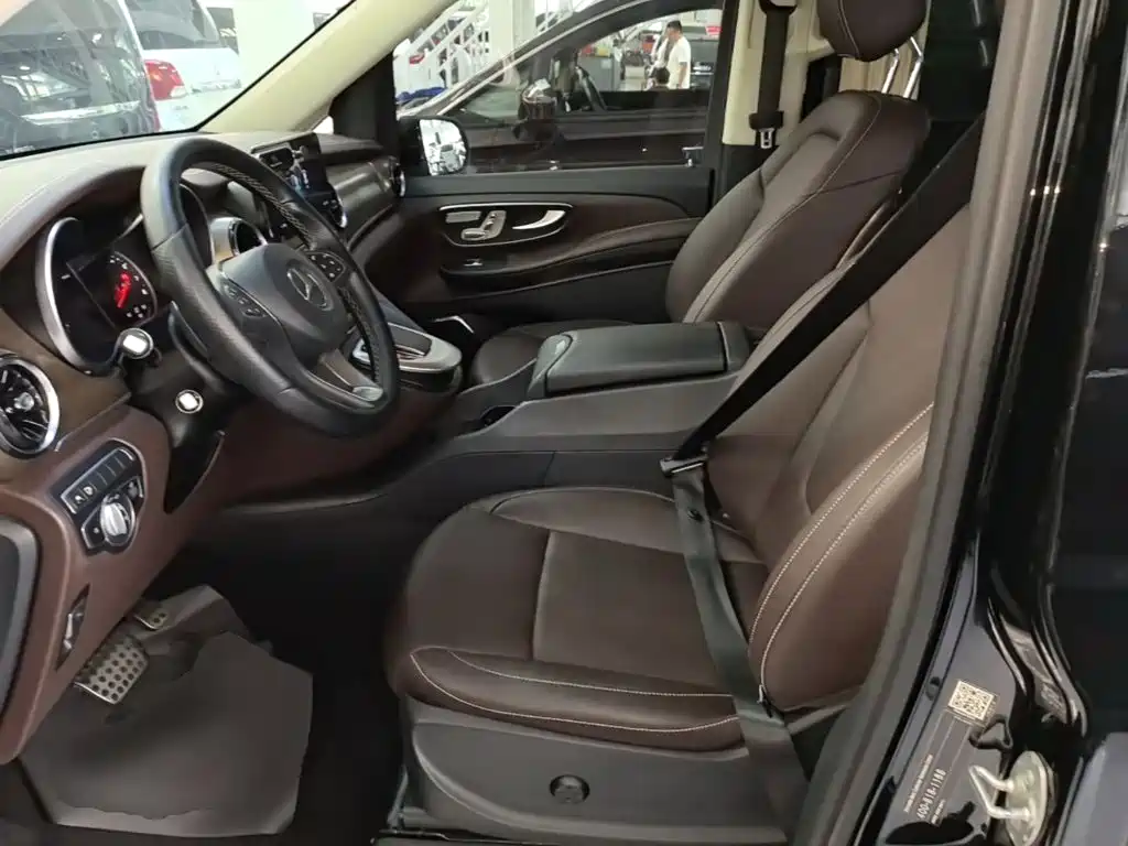 Mercedes-Benz V-Class — миниатюра 15