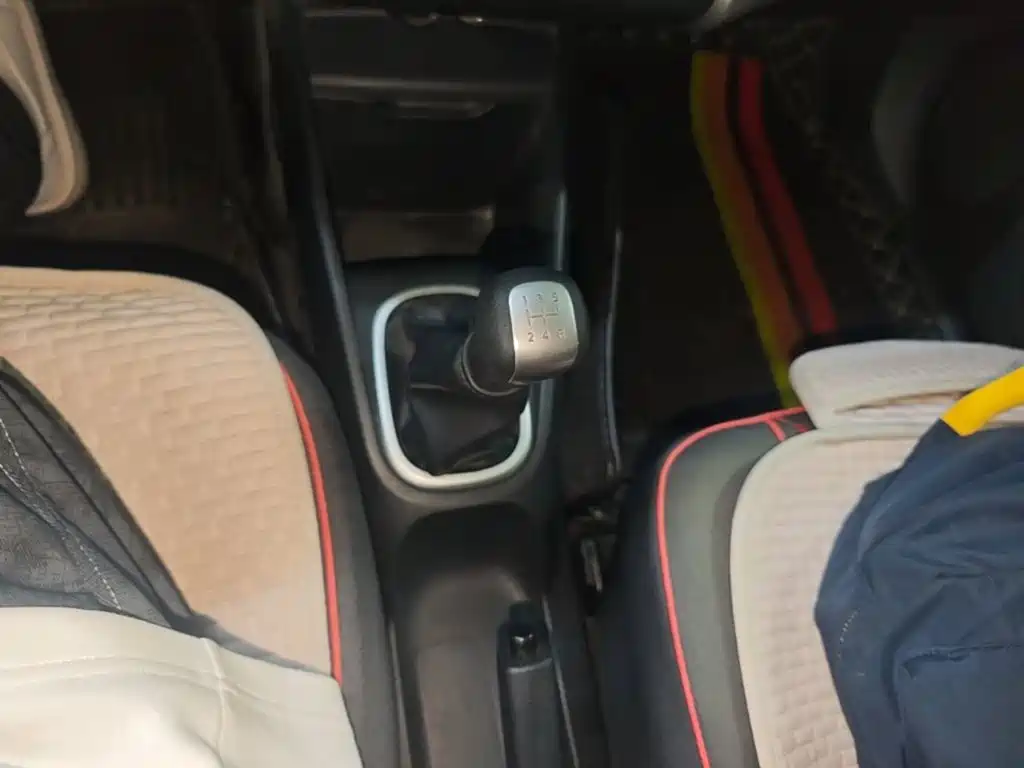 Venucia R50X — миниатюра 14