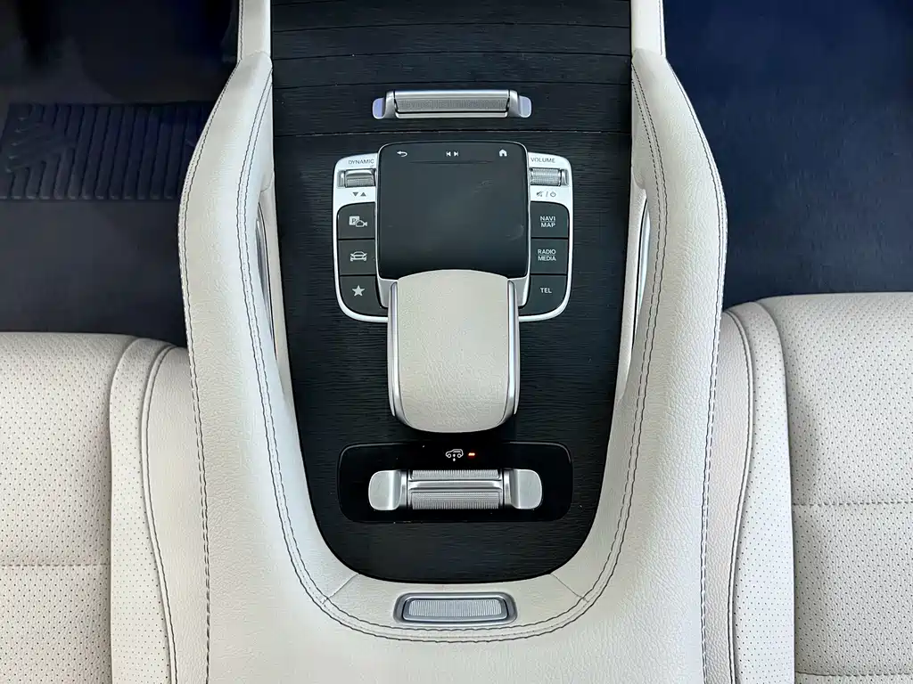 Mercedes-Benz GLE (Import) — миниатюра 18