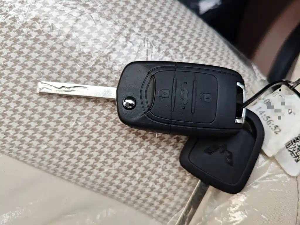 Wuling MINIEV — миниатюра 9