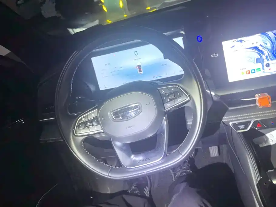 Geely Xingyue L — миниатюра 15