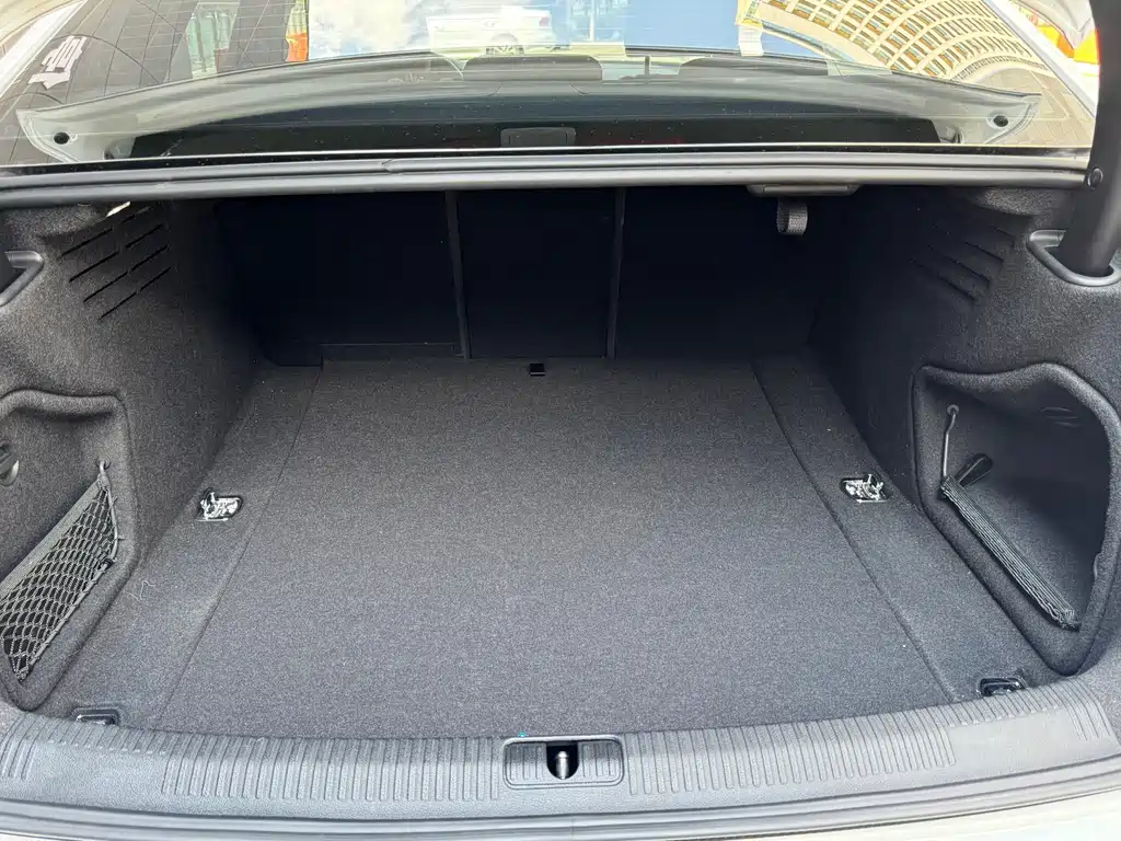 Audi A4L — миниатюра 37