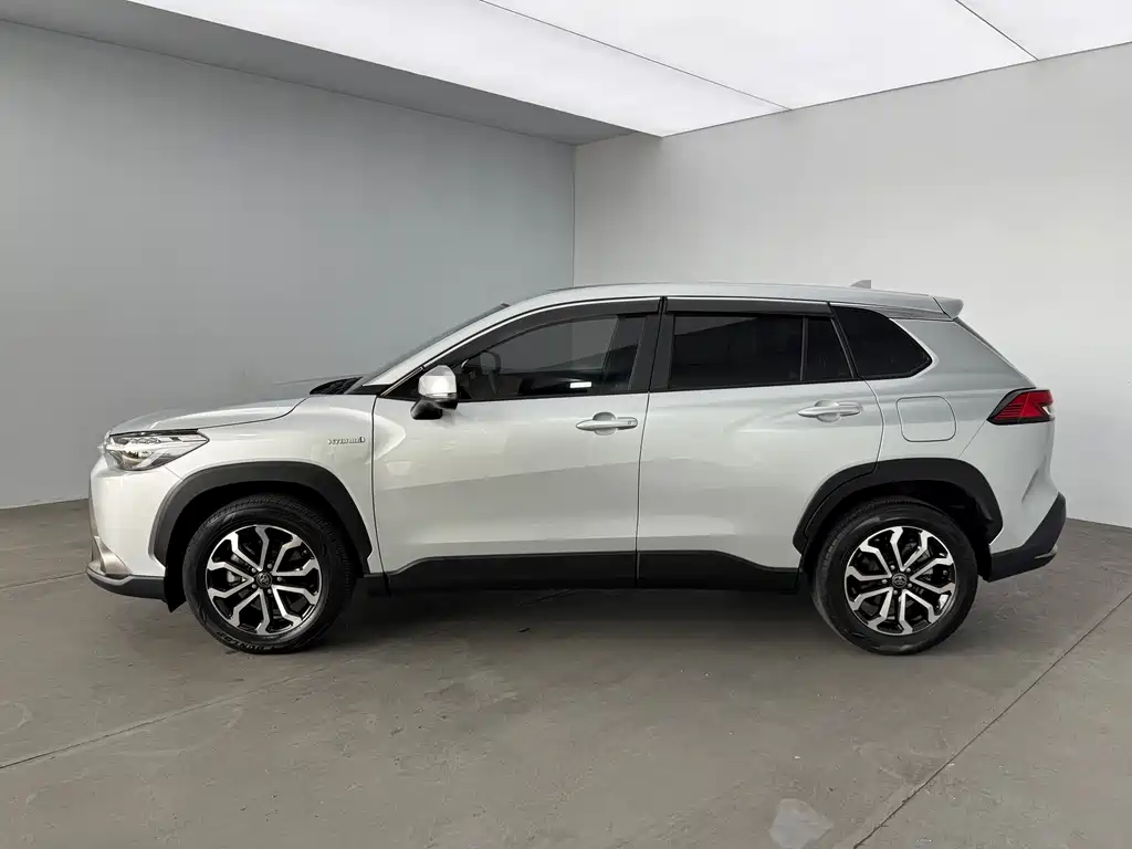 Toyota Frontlander — миниатюра 17