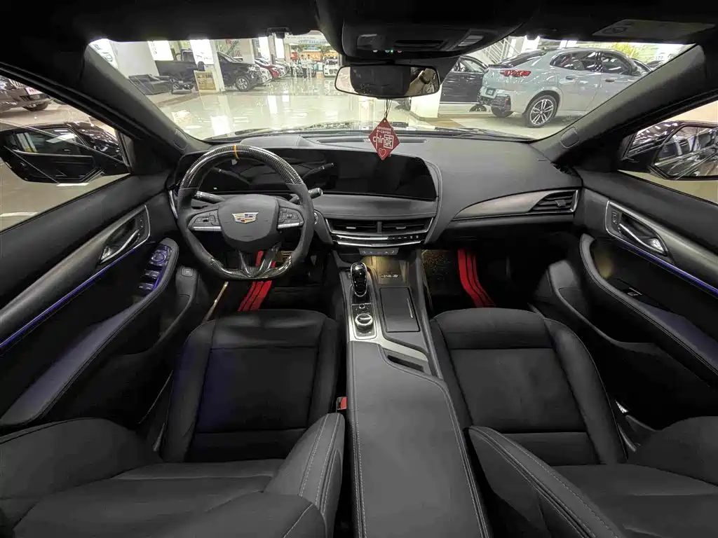 Cadillac CT5 — миниатюра 5