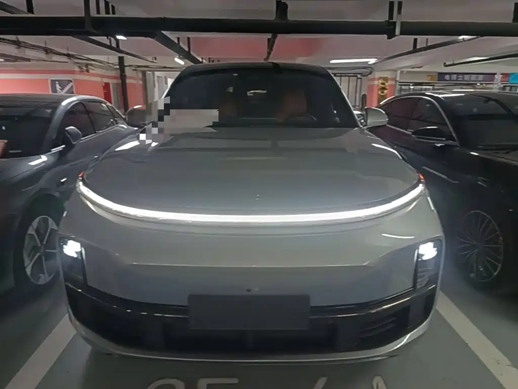 Li Auto Li L8 — миниатюра 3