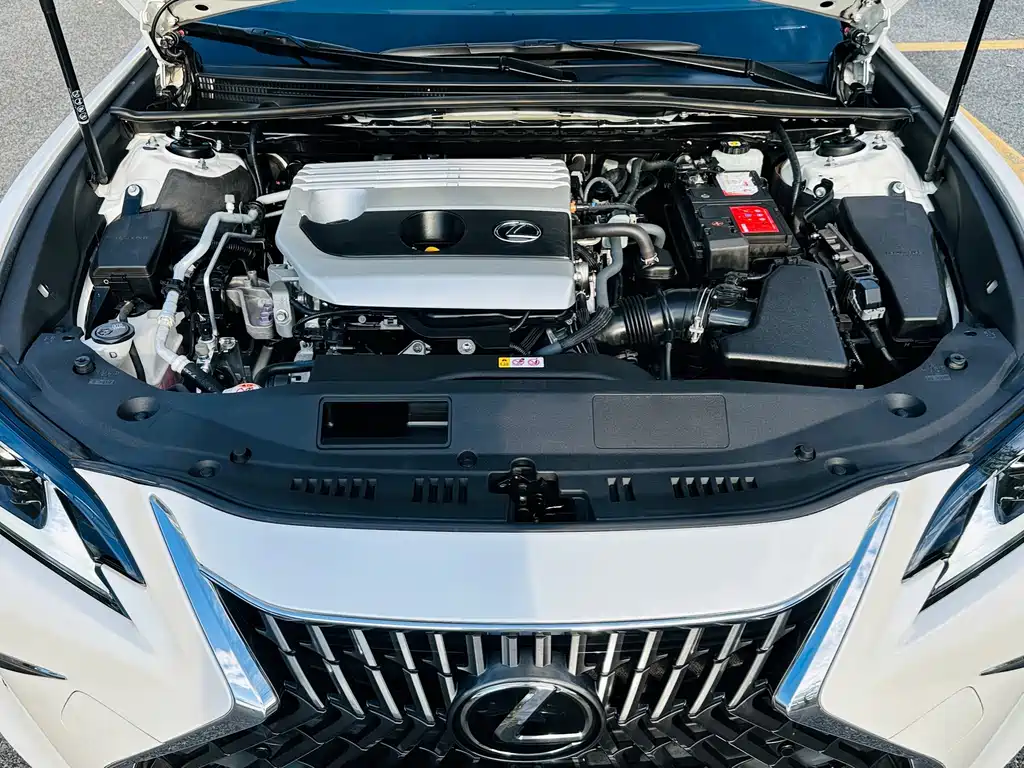 Lexus ES — миниатюра 12