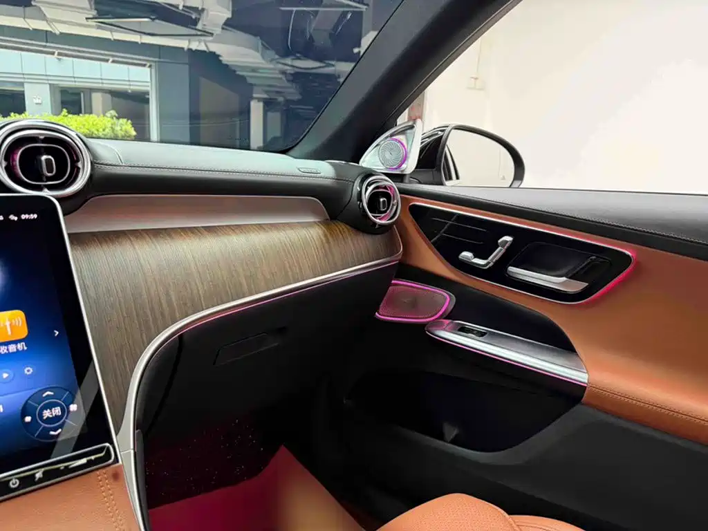 Mercedes-Benz GLC — миниатюра 6