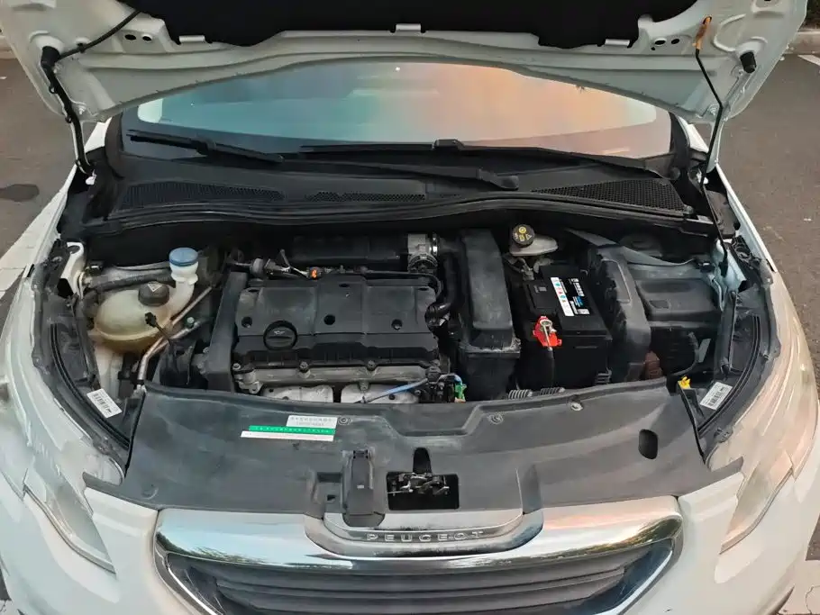 Peugeot 2008 — миниатюра 10