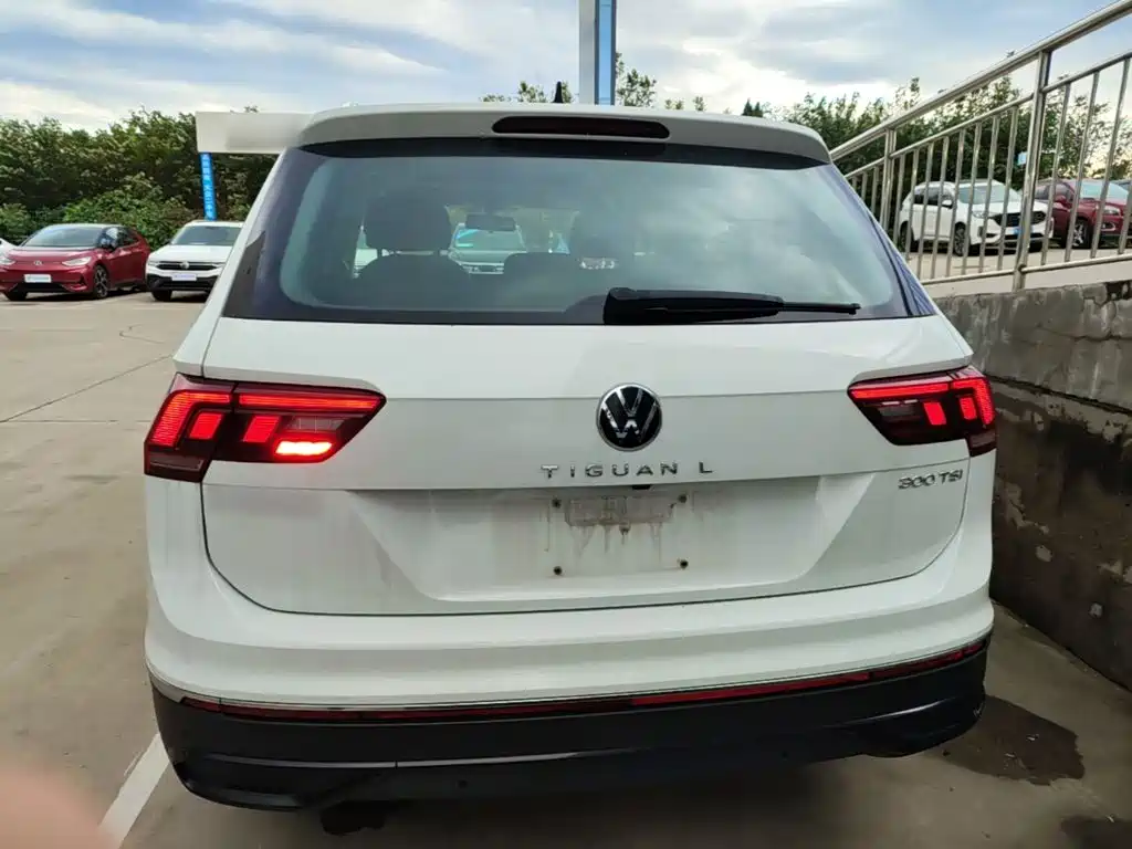 Volkswagen Tiguan L — миниатюра 6