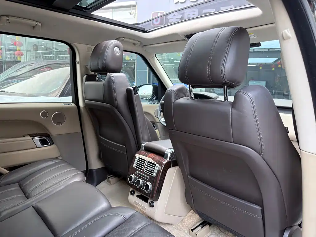 Land Rover Range Rover — миниатюра 11