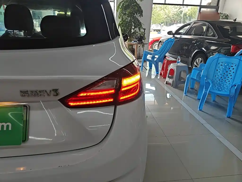 JMEV EV3 — миниатюра 8