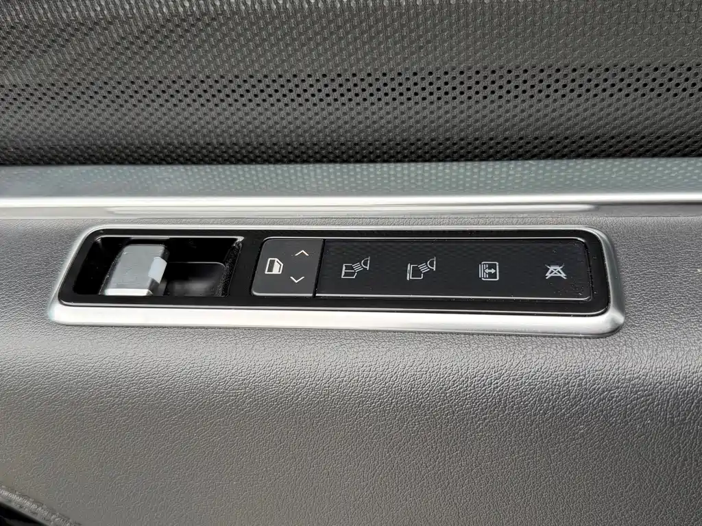 Land Rover Range Rover — миниатюра 20