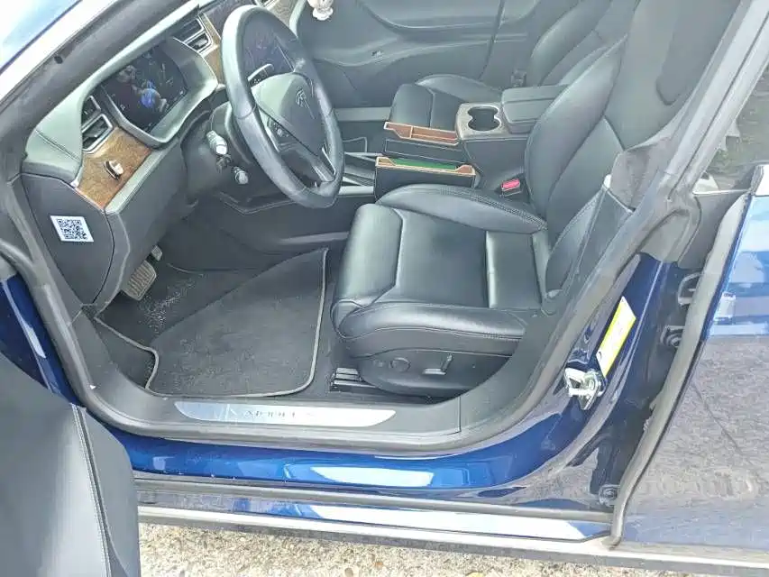 Tesla Model S — миниатюра 5