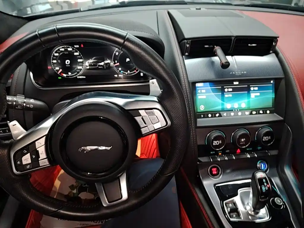 Jaguar F-TYPE — миниатюра 10