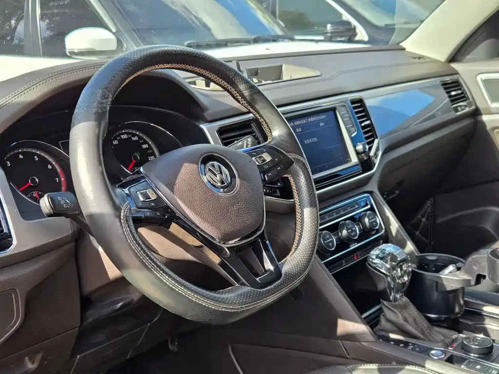 Volkswagen Teramont — миниатюра 6