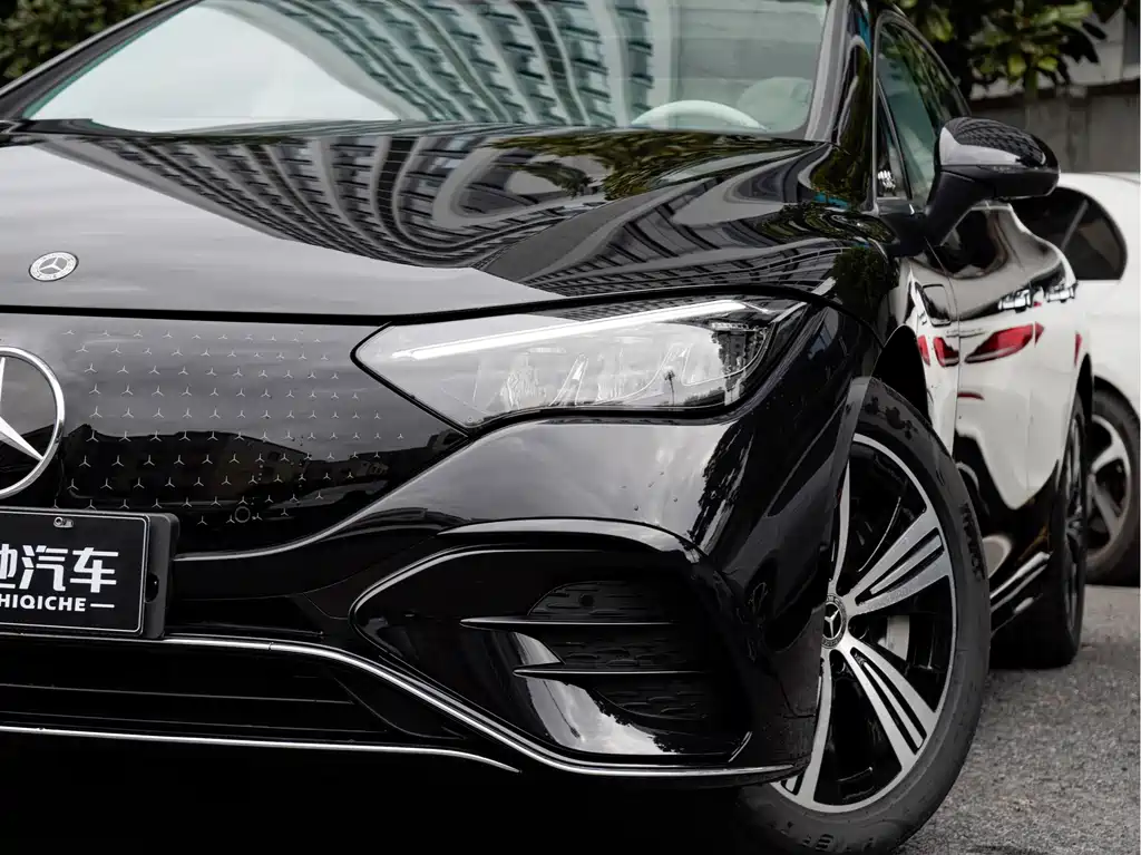 Mercedes-Benz EQE 2025 500 4MATIC