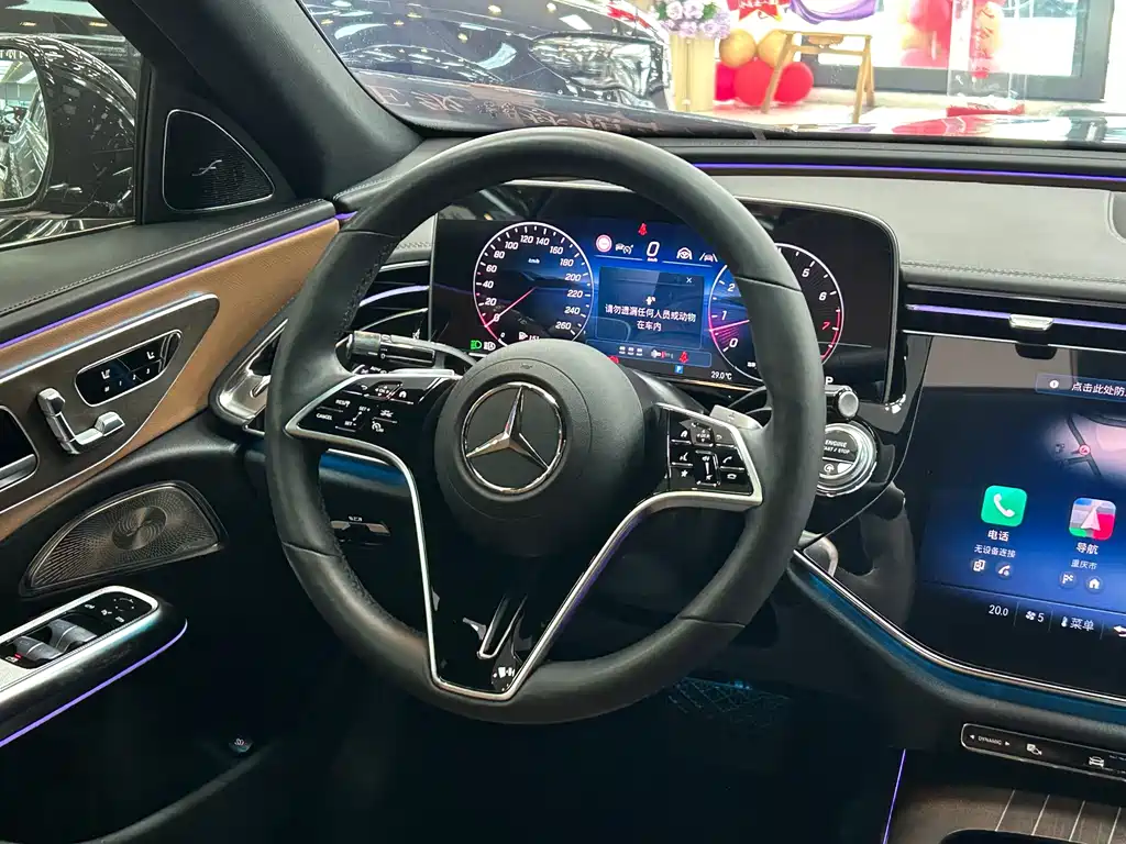 Mercedes-Benz E-Class — миниатюра 18