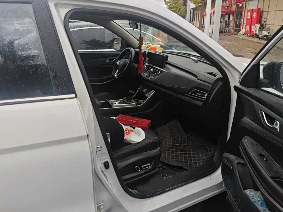 Changan CS75 — миниатюра 8