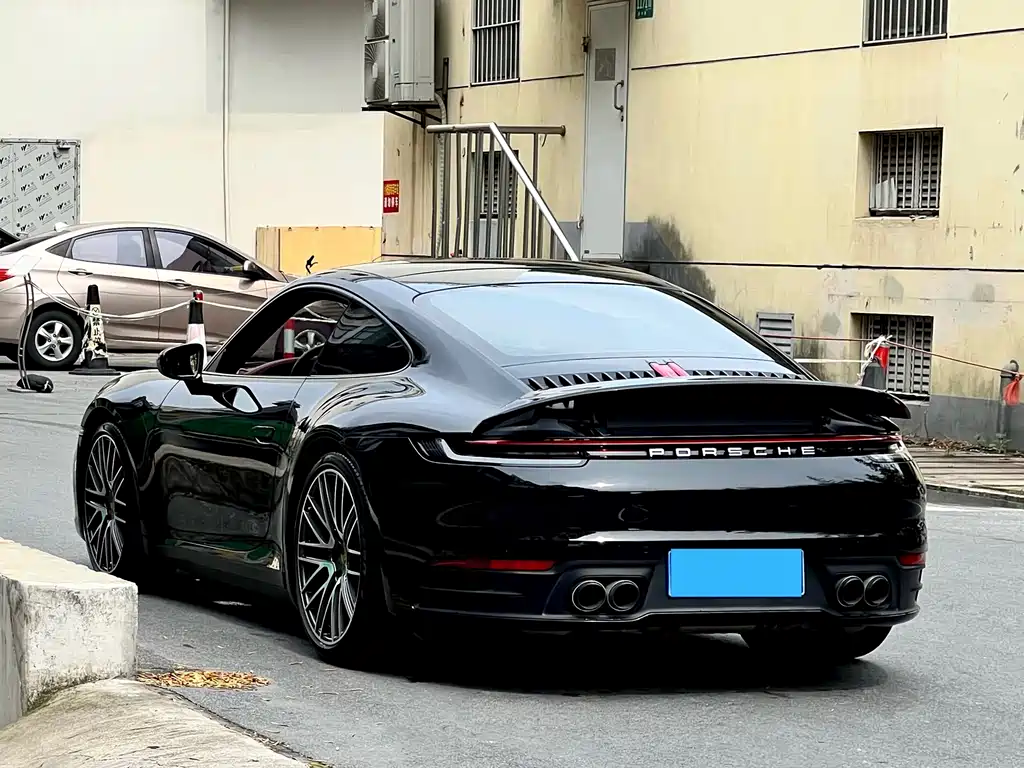 Porsche 911 2022 Carrera 3.0T