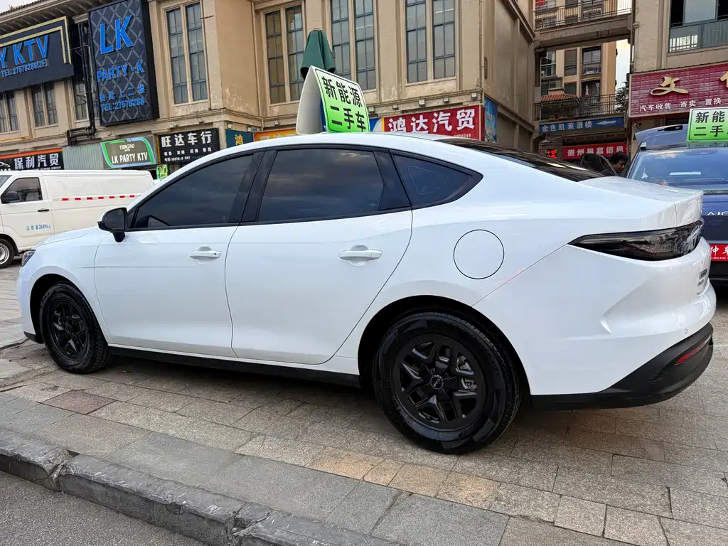 BYD Seal 05 DM-i — миниатюра 15