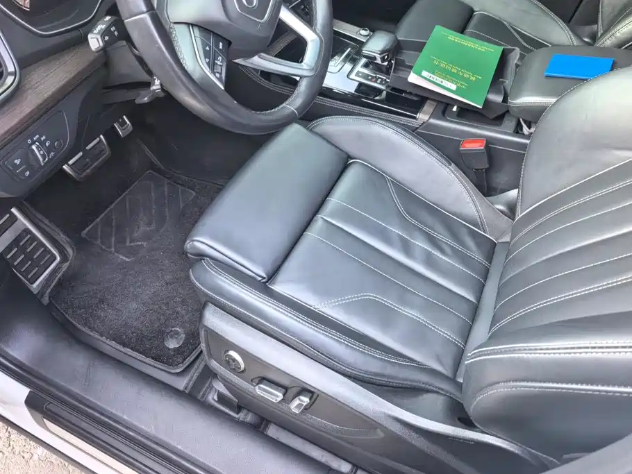 Audi Q5L — миниатюра 9