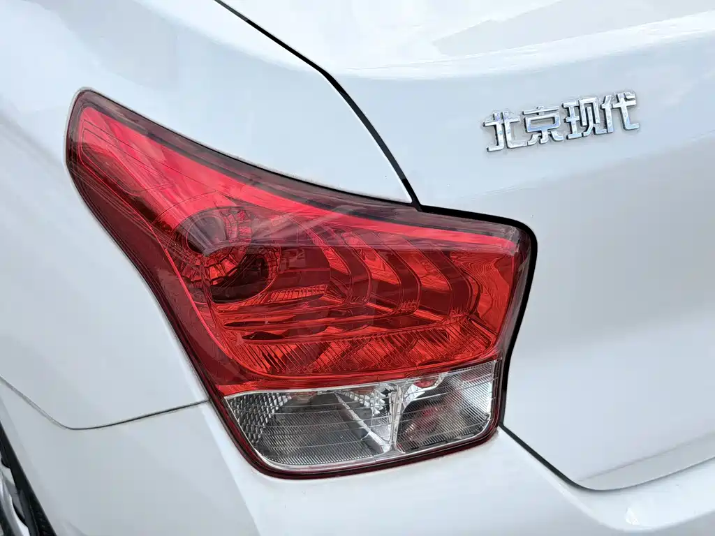 Hyundai Verna — миниатюра 16