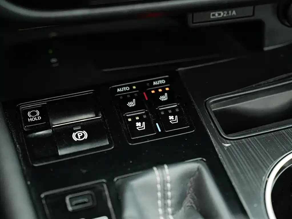 Lexus RX — миниатюра 25