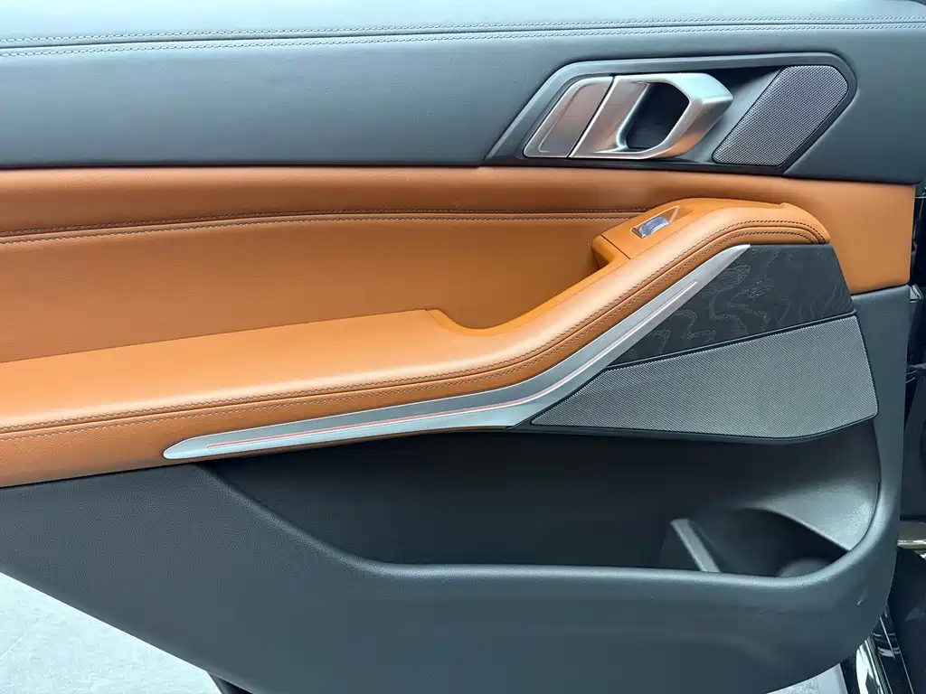 BMW X7 — миниатюра 12
