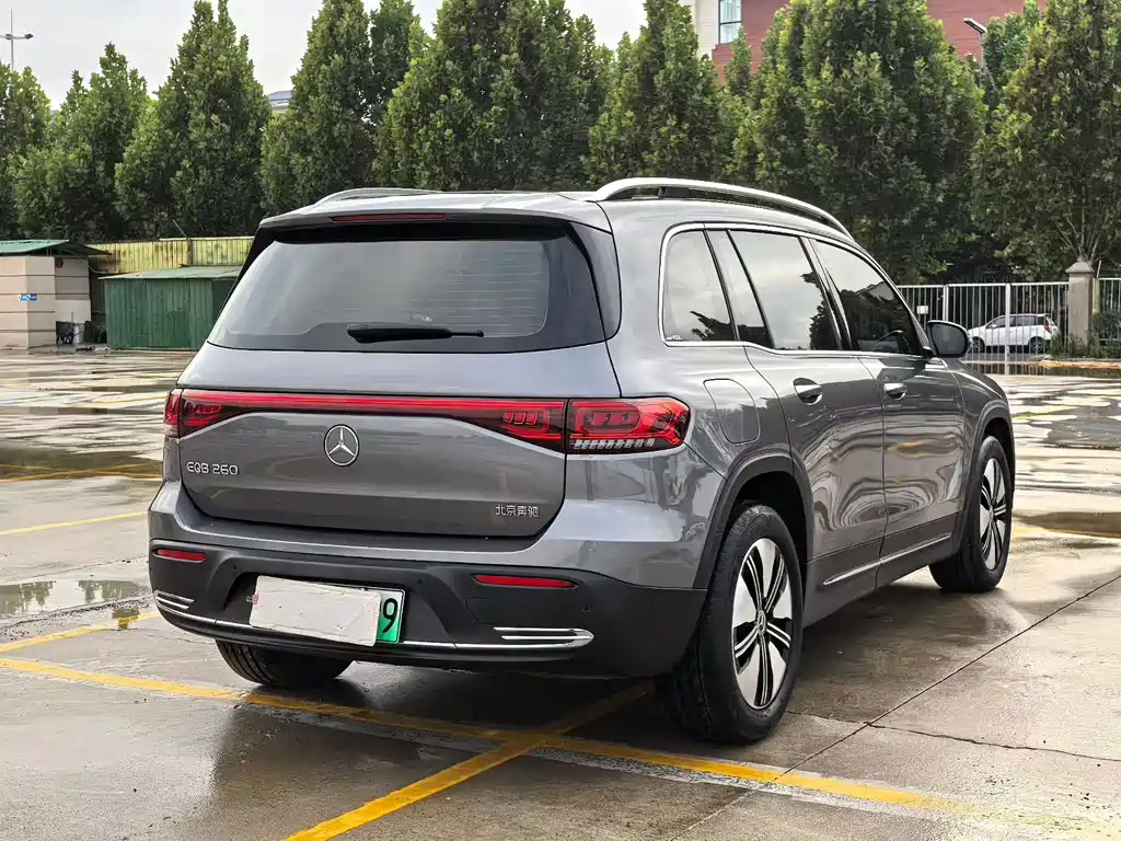 Mercedes-Benz EQB — миниатюра 9