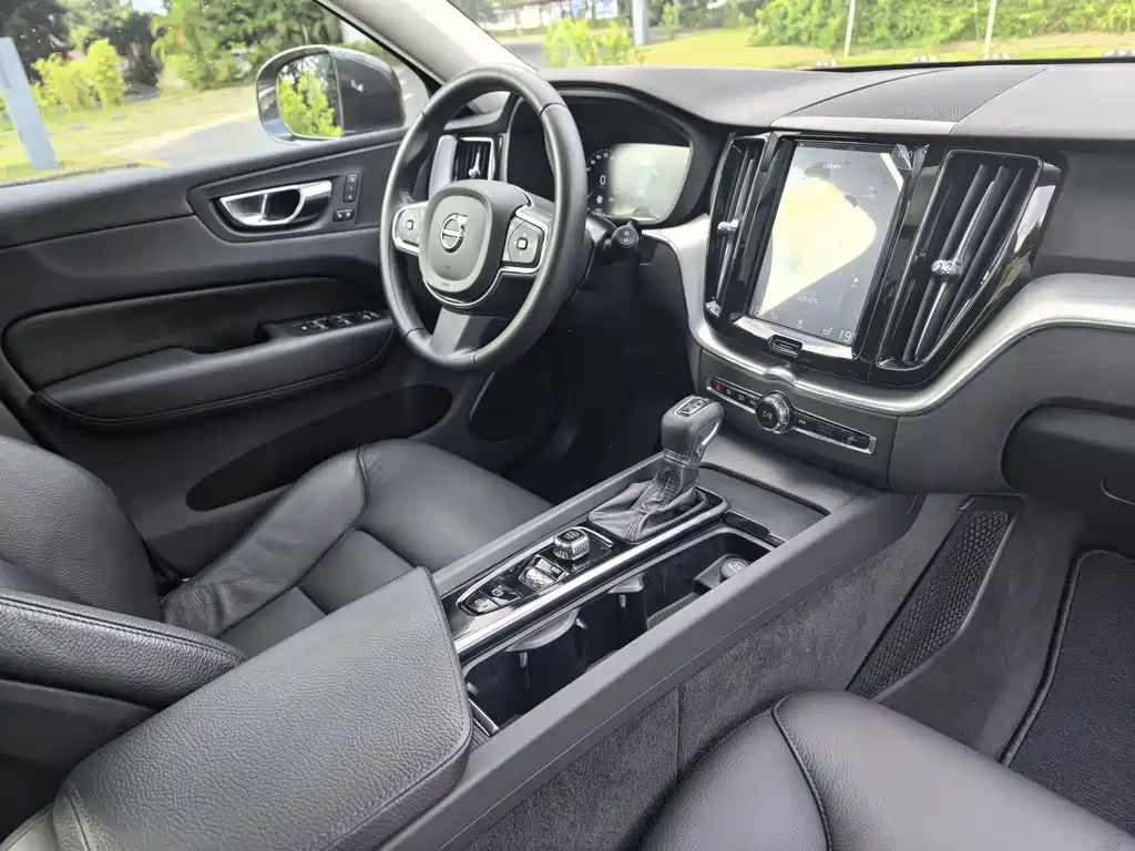 Volvo XC60 — миниатюра 15