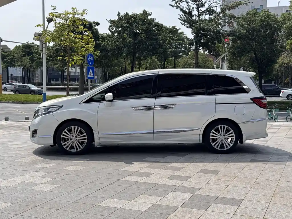 Honda Elysion — миниатюра 9