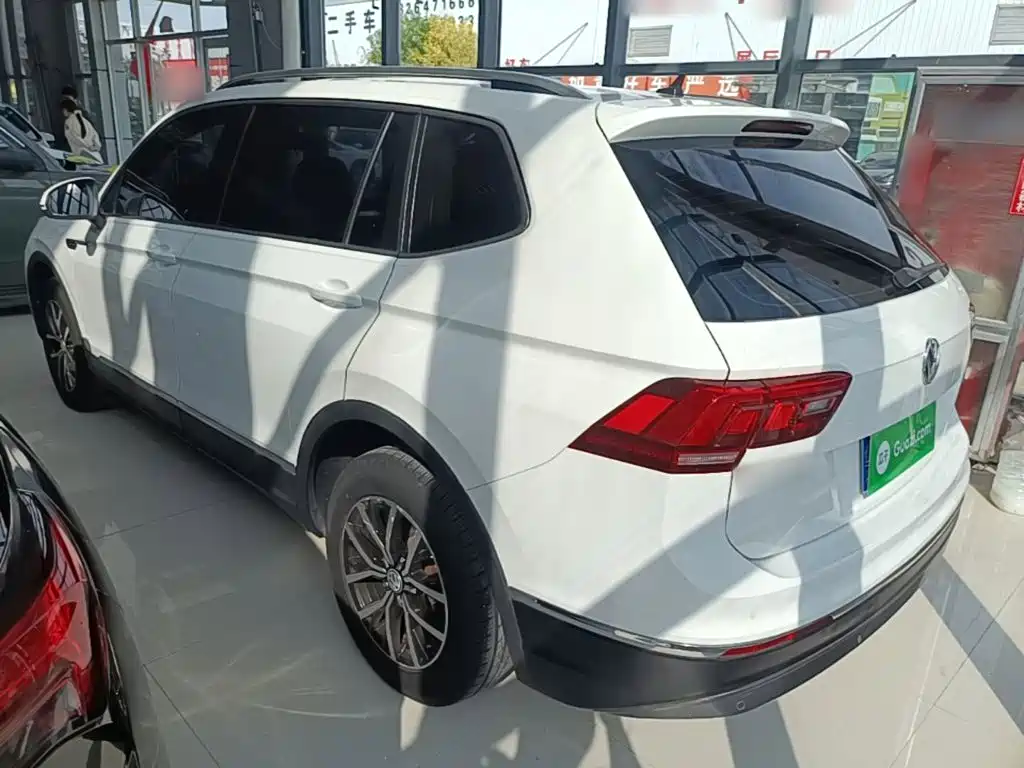 Volkswagen Tiguan L — миниатюра 5