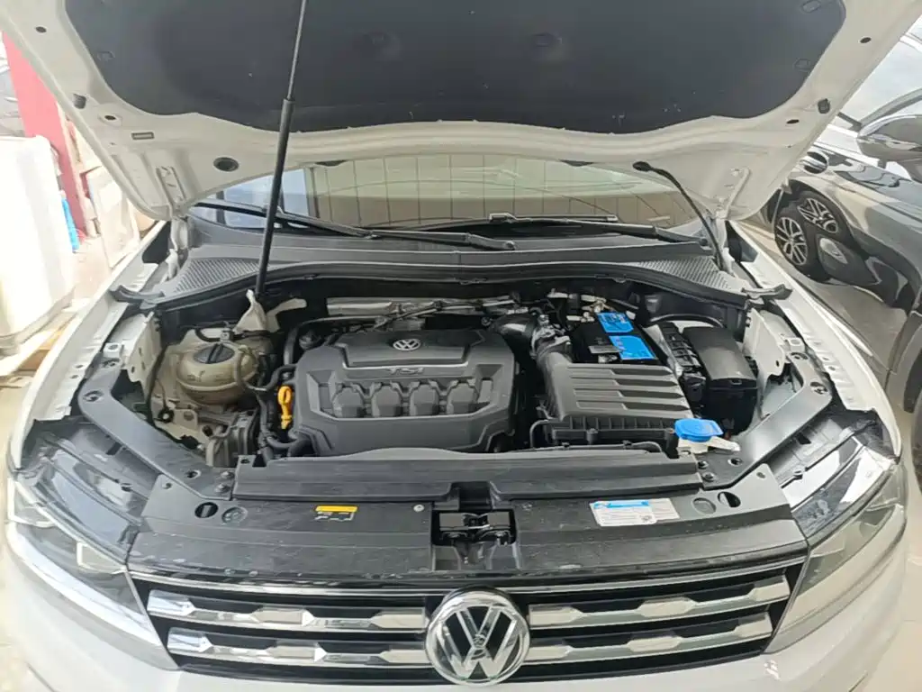 Volkswagen Tiguan L — миниатюра 20