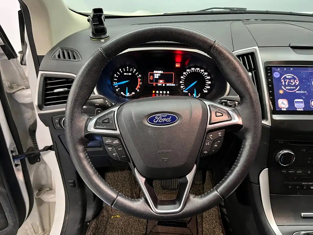 Ford Edge — миниатюра 8