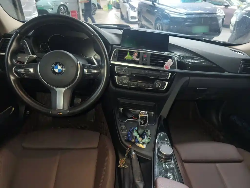 BMW 3 Series — миниатюра 5