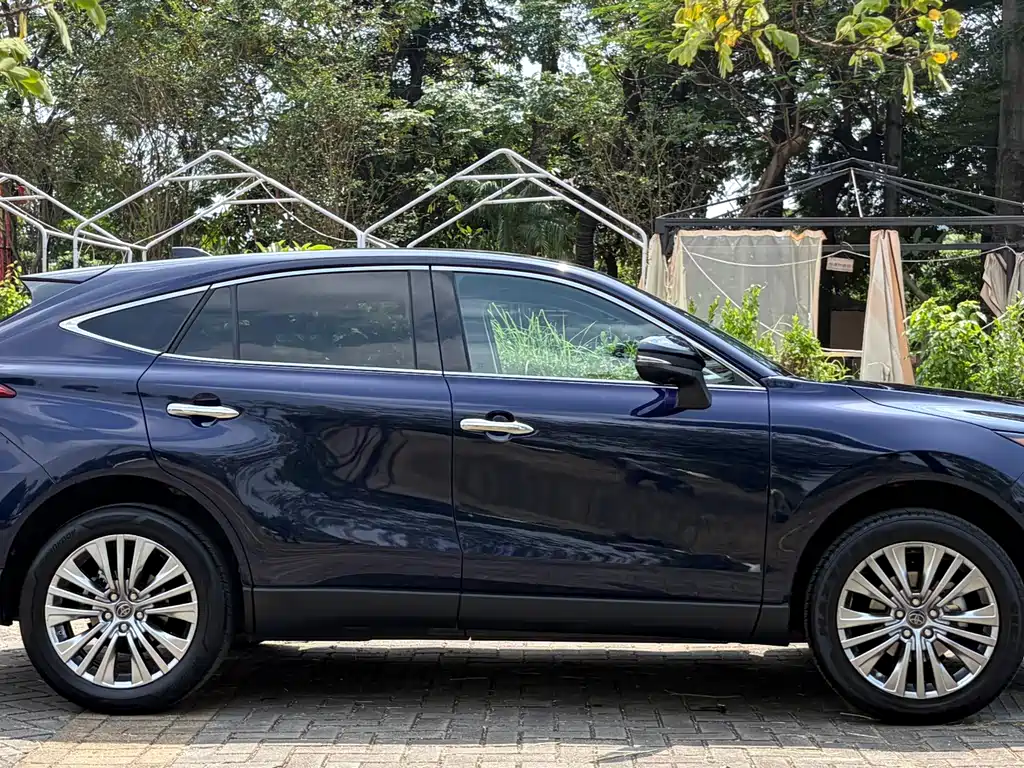 Toyota Harrier — миниатюра 6