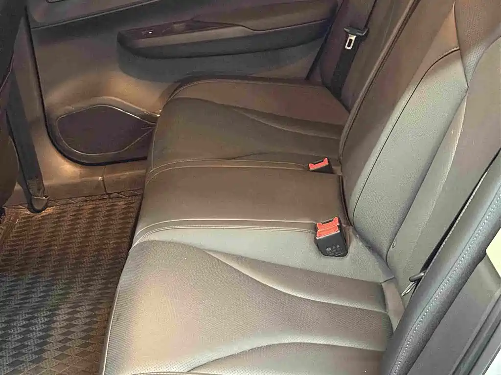 Hongqi Hongqi E-QM5 — миниатюра 11