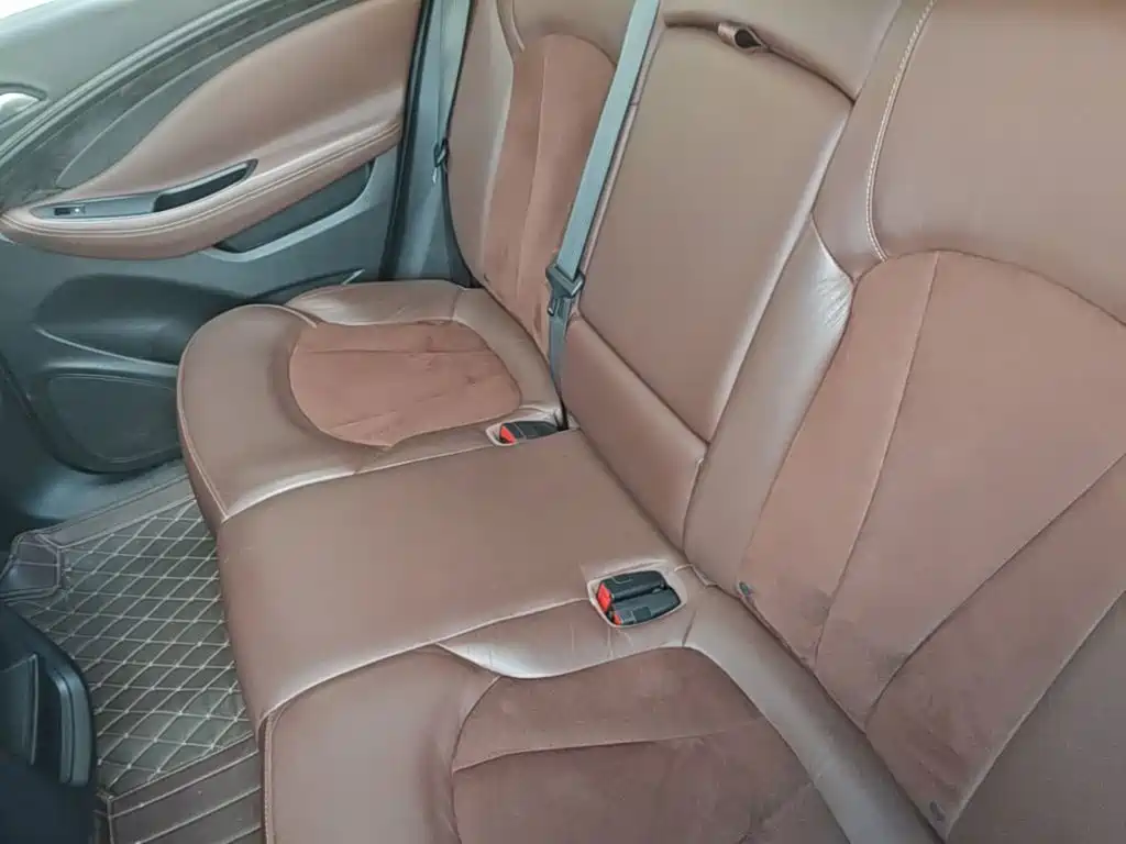 Buick Envision Plus — миниатюра 17