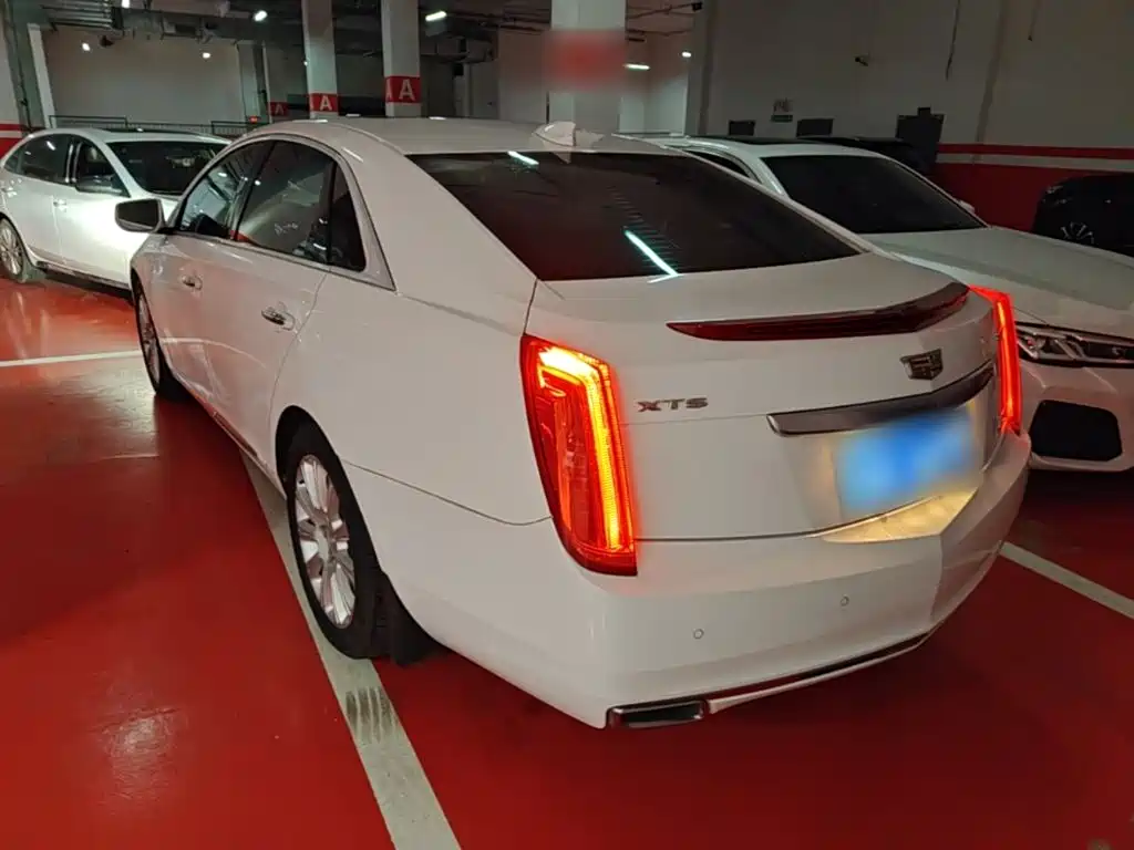 Cadillac XTS — миниатюра 5