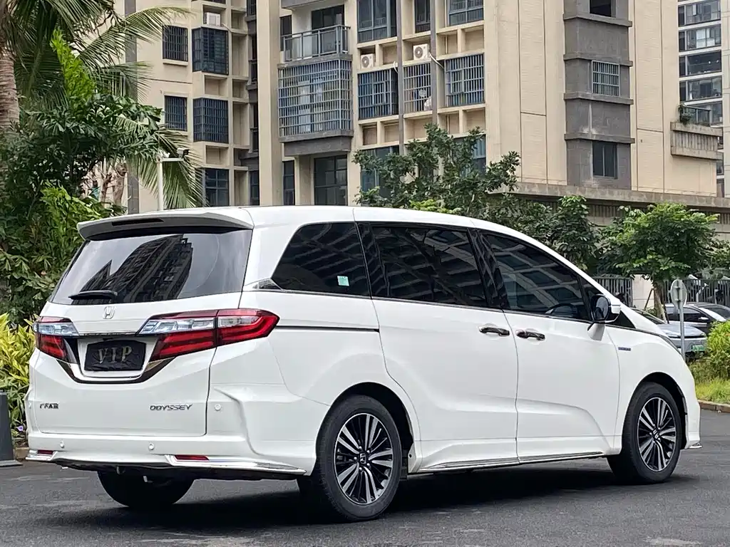 Honda Odyssey - фото 10